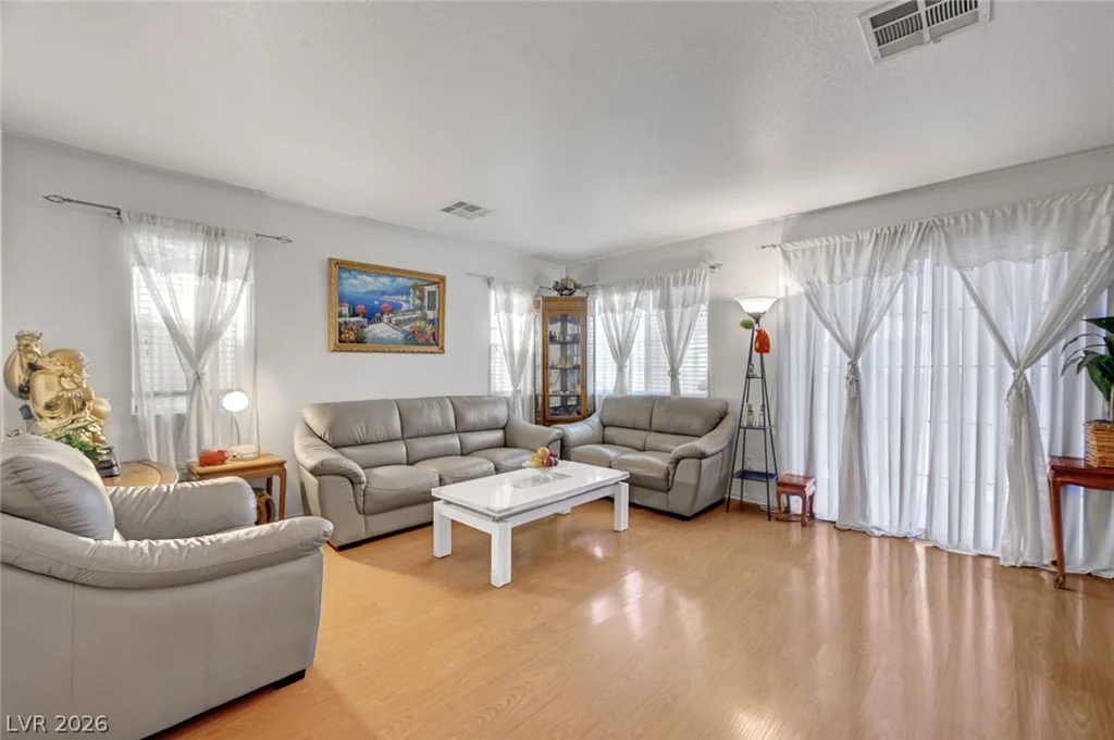 6086 Sunken River, Las Vegas, NV 89118