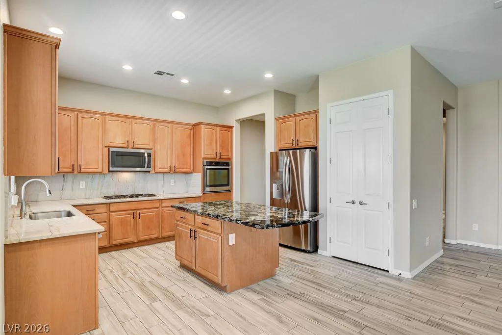 2756 Leys Burnett, Henderson, NV 89044