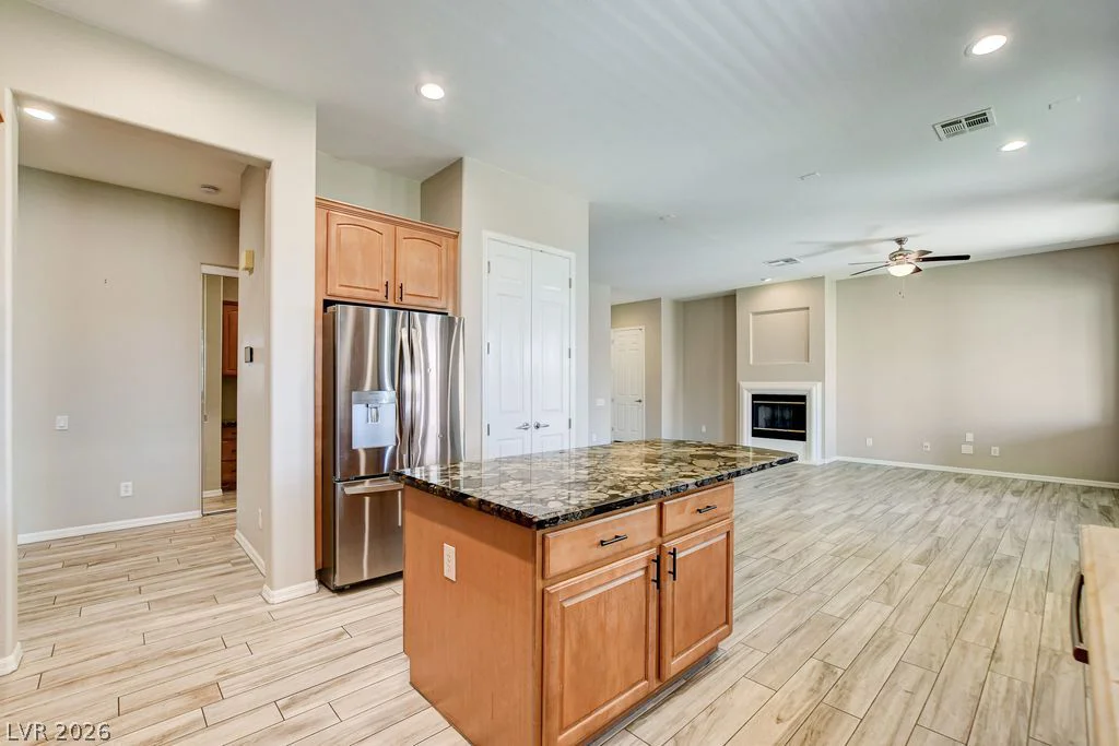 2756 Leys Burnett, Henderson, NV 89044