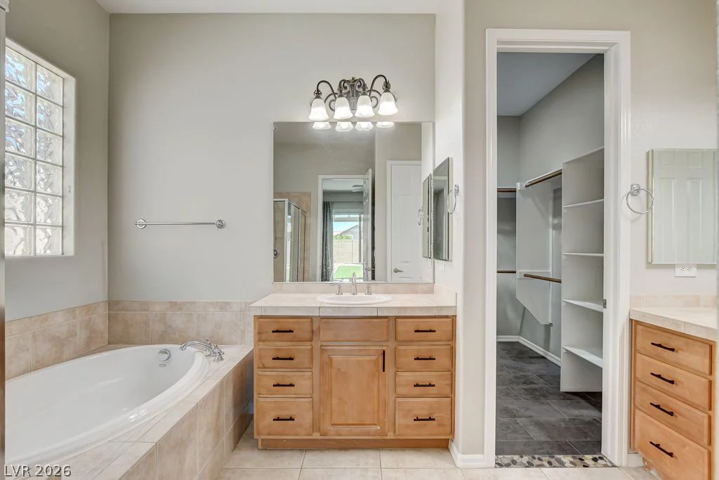 2756 Leys Burnett, Henderson, NV 89044