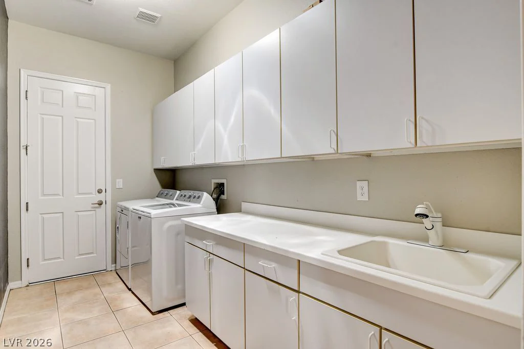 2756 Leys Burnett, Henderson, NV 89044