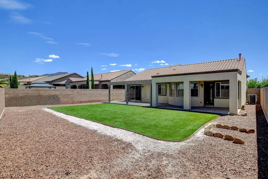 2756 Leys Burnett, Henderson, NV 89044