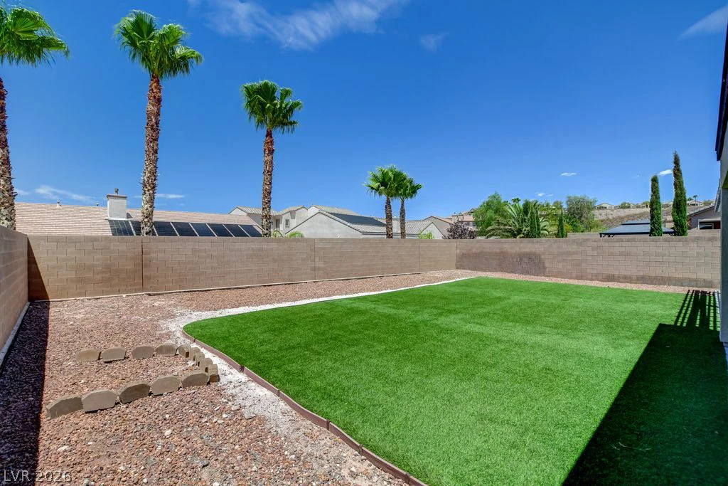 2756 Leys Burnett, Henderson, NV 89044