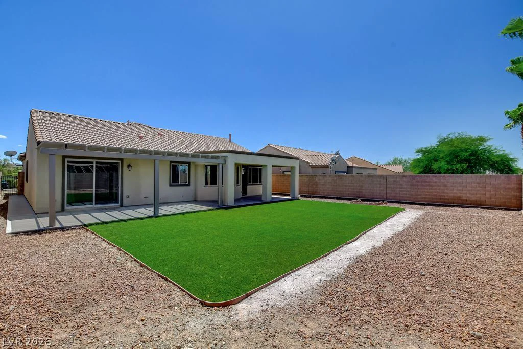 2756 Leys Burnett, Henderson, NV 89044
