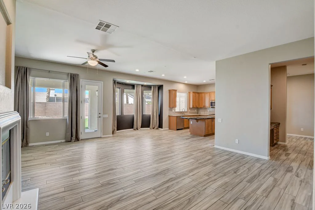 2756 Leys Burnett, Henderson, NV 89044