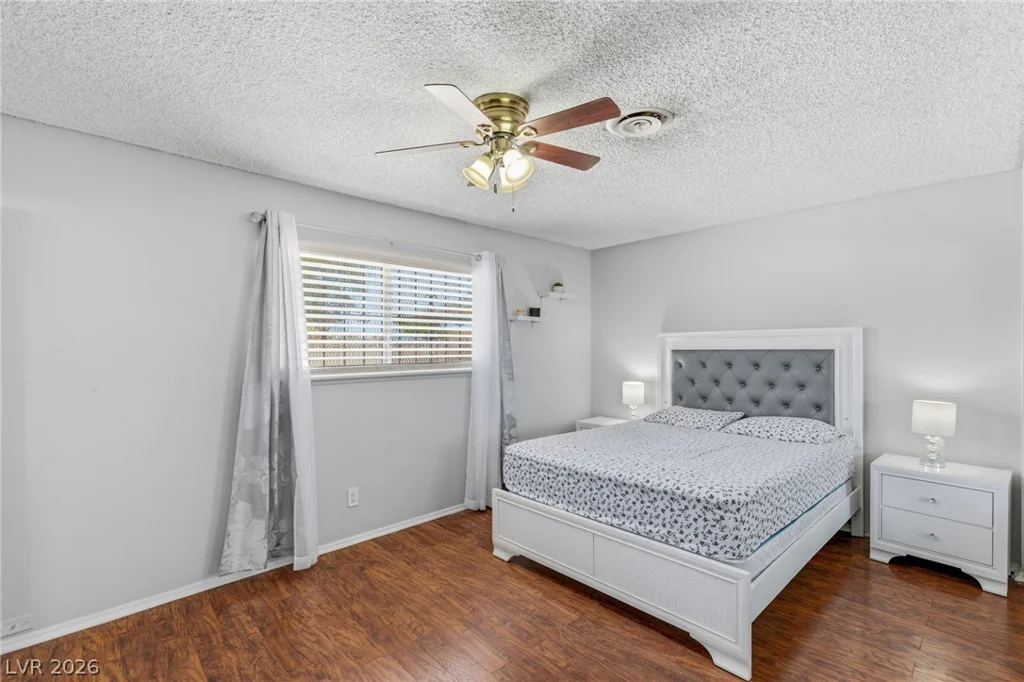 3948 Oakhill, Las Vegas, NV 89121