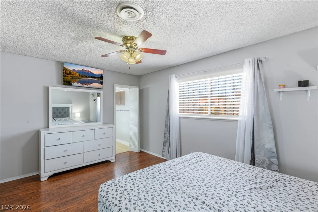 3948 Oakhill, Las Vegas, NV 89121