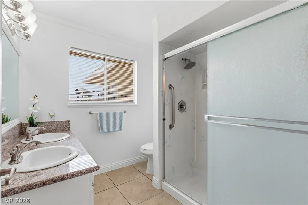 3948 Oakhill, Las Vegas, NV 89121