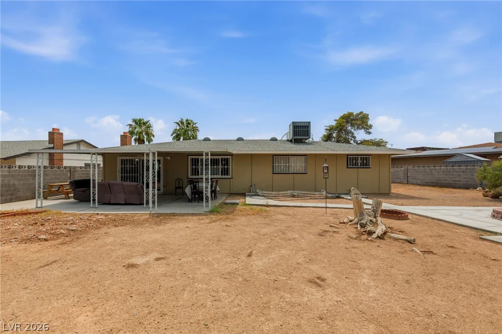 3948 Oakhill, Las Vegas, NV 89121