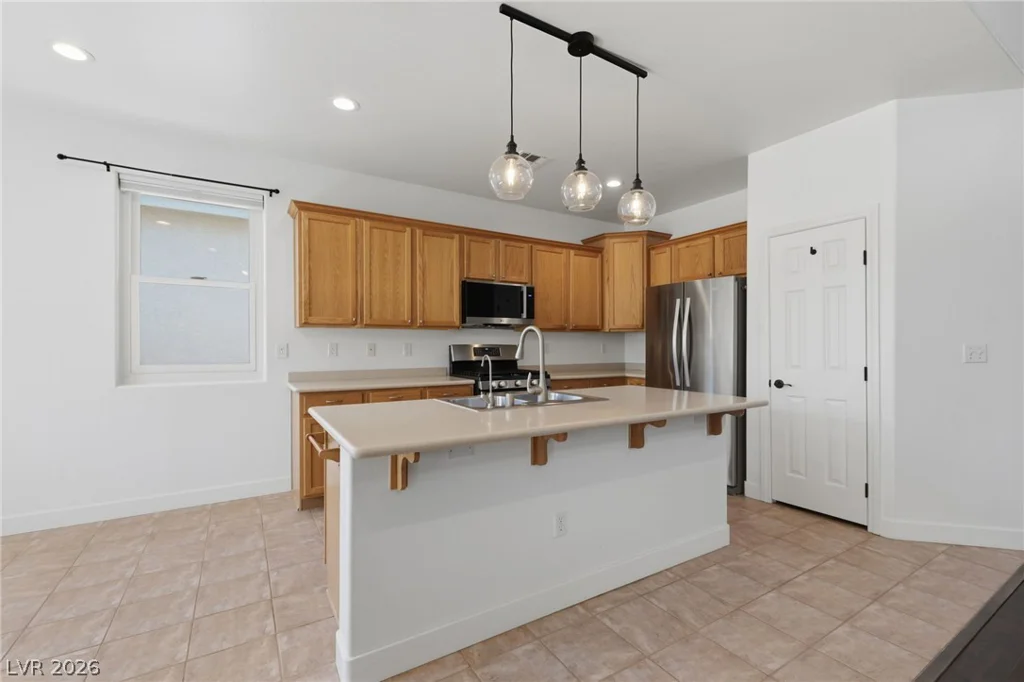 9020 Saw Horse, Las Vegas, NV 89143