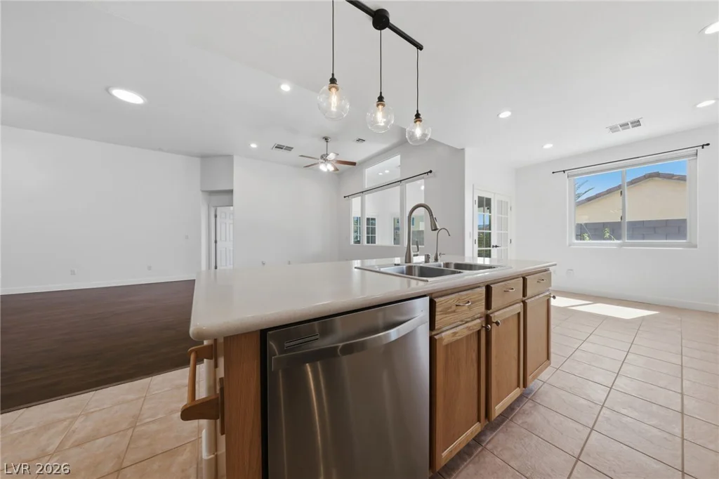 9020 Saw Horse, Las Vegas, NV 89143
