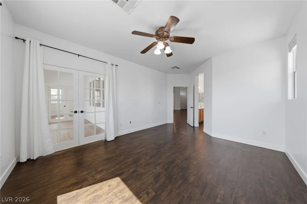 9020 Saw Horse, Las Vegas, NV 89143