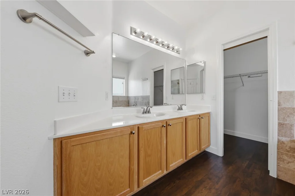 9020 Saw Horse, Las Vegas, NV 89143