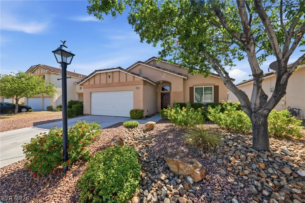 9020 Saw Horse, Las Vegas, NV 89143