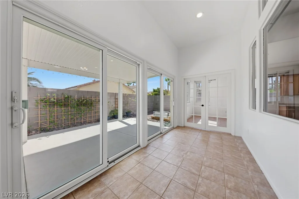 9020 Saw Horse, Las Vegas, NV 89143