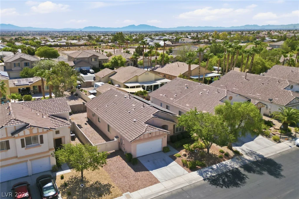 9020 Saw Horse, Las Vegas, NV 89143