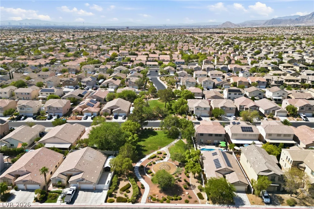 9020 Saw Horse, Las Vegas, NV 89143