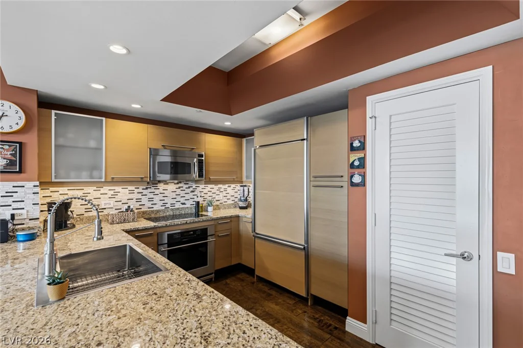 222 Karen, Las Vegas, NV 89109