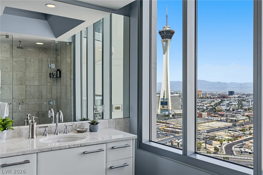 222 Karen, Las Vegas, NV 89109
