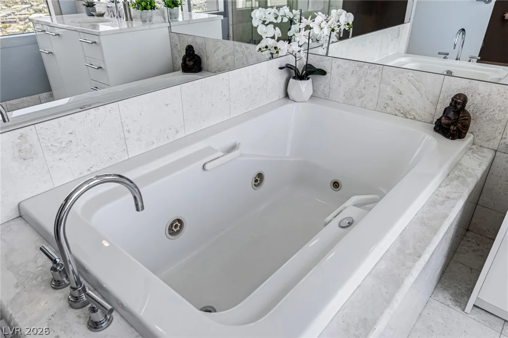 222 Karen, Las Vegas, NV 89109