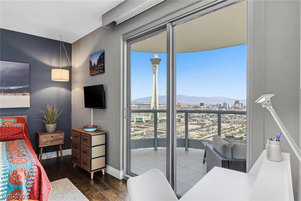 222 Karen, Las Vegas, NV 89109