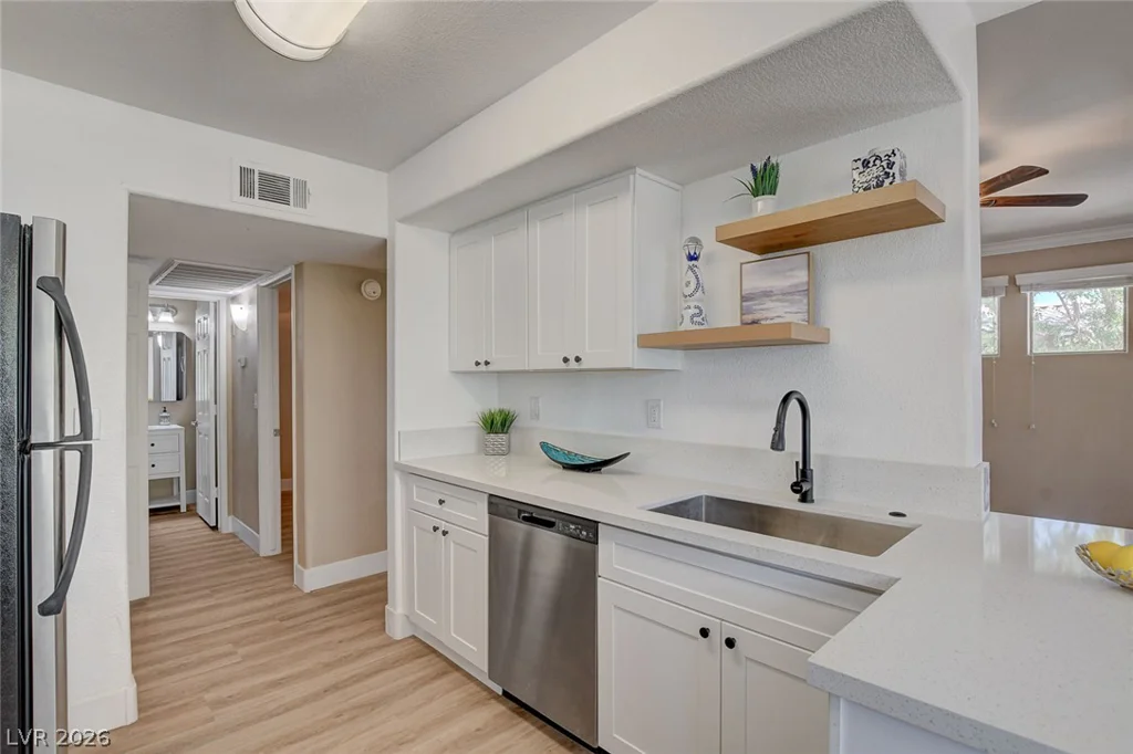 4400 Jones, Las Vegas, NV 89103