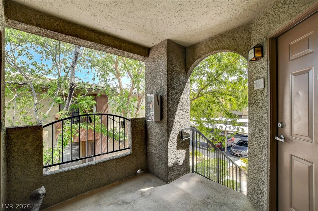 4400 Jones, Las Vegas, NV 89103