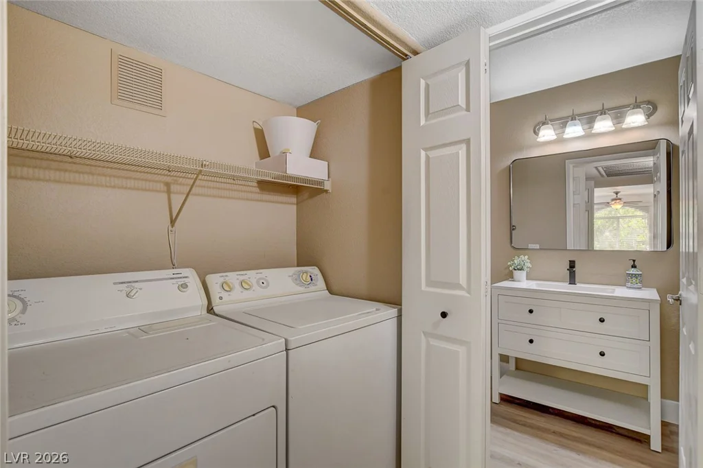4400 Jones, Las Vegas, NV 89103