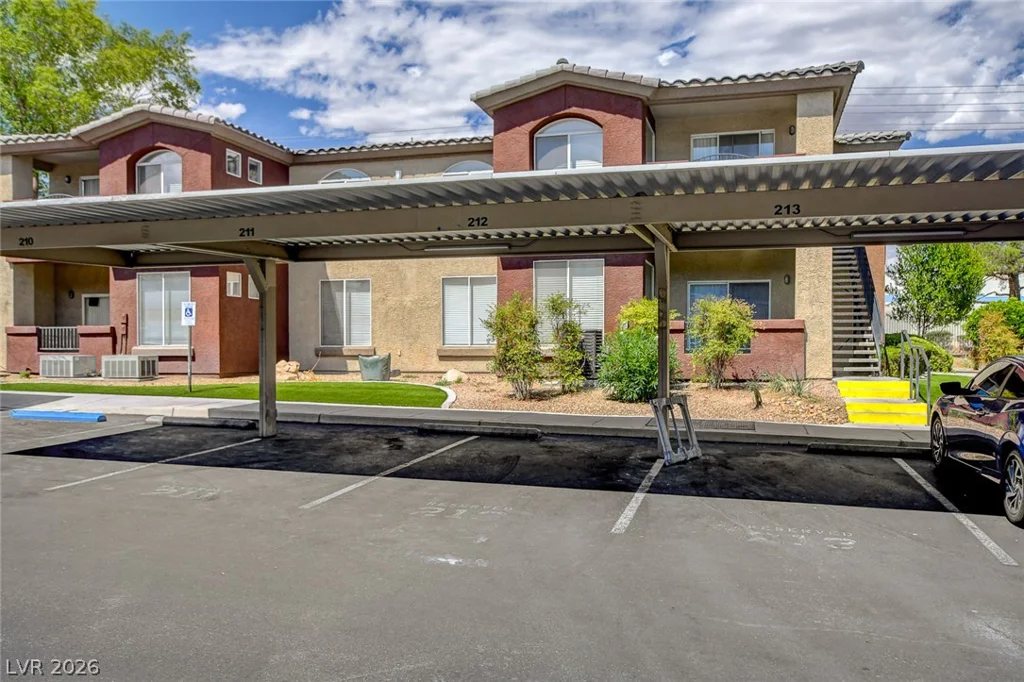 4400 Jones, Las Vegas, NV 89103