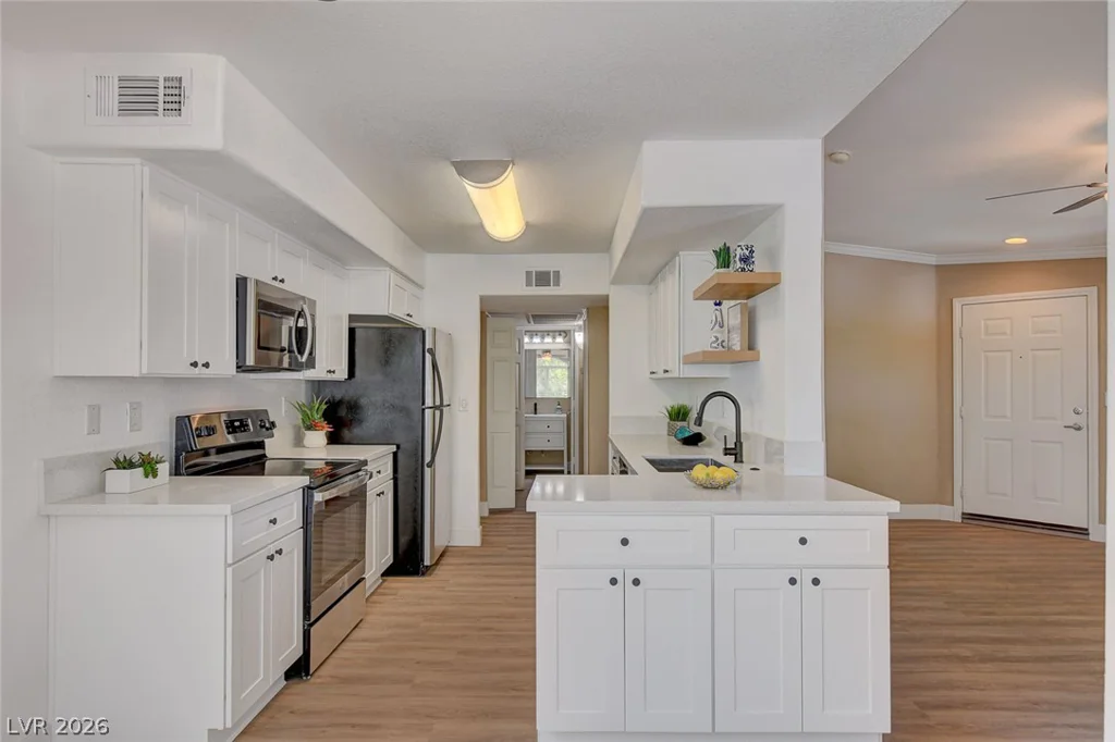 4400 Jones, Las Vegas, NV 89103