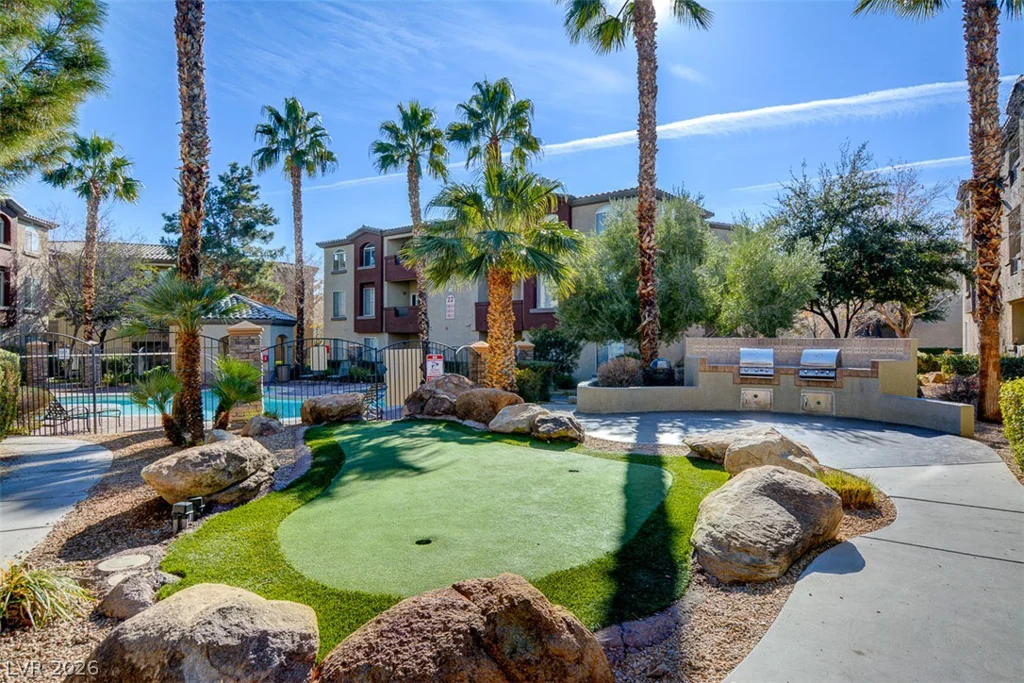 4400 Jones, Las Vegas, NV 89103