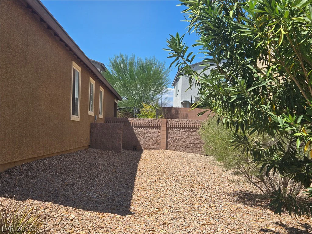2804 Graceful Grove, North Las Vegas, NV 89032