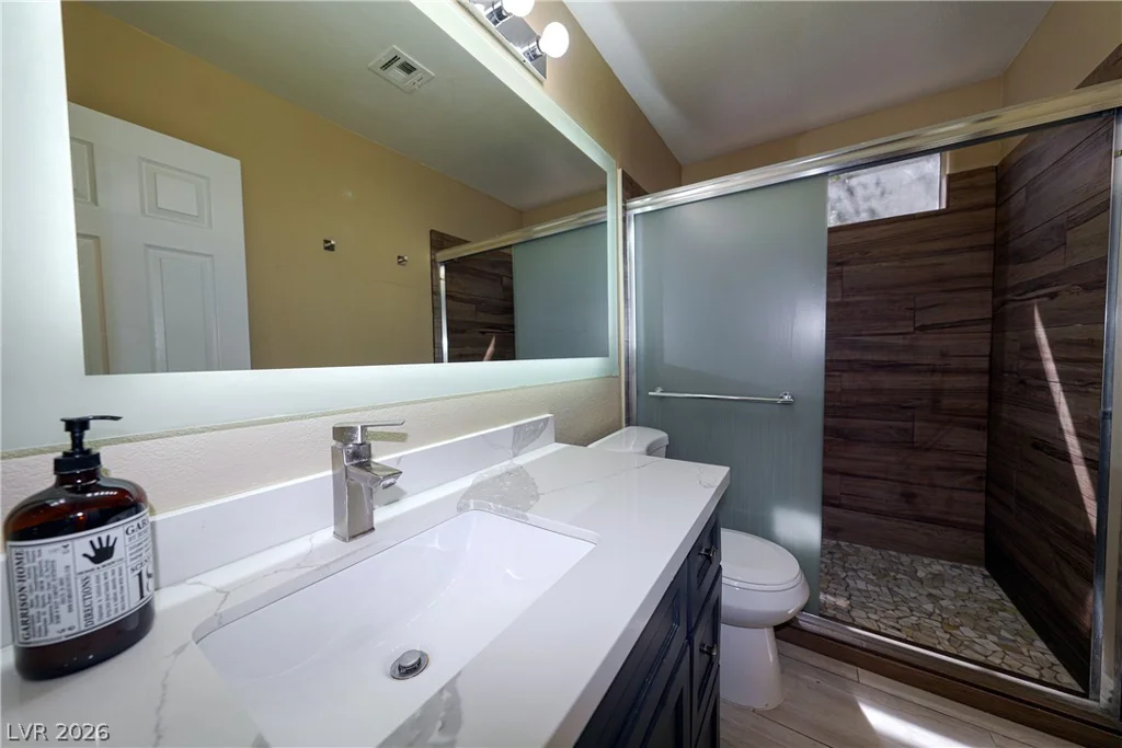 9213 Vosburgh, Las Vegas, NV 89117