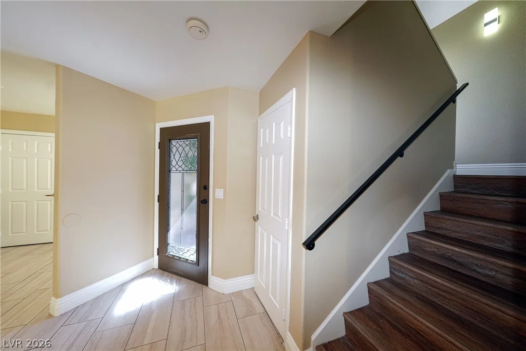 9213 Vosburgh, Las Vegas, NV 89117