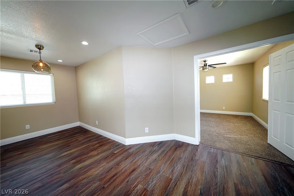 9213 Vosburgh, Las Vegas, NV 89117