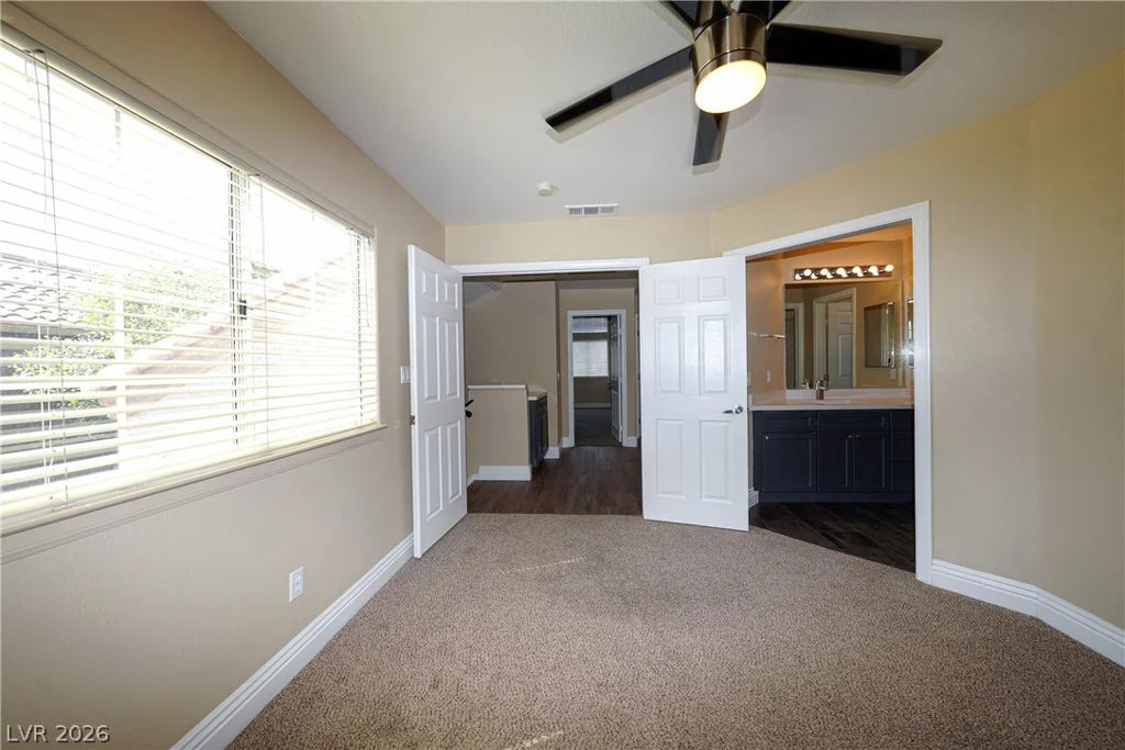 9213 Vosburgh, Las Vegas, NV 89117