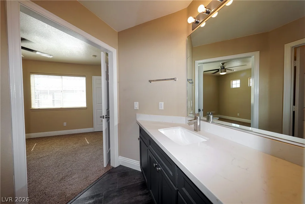 9213 Vosburgh, Las Vegas, NV 89117