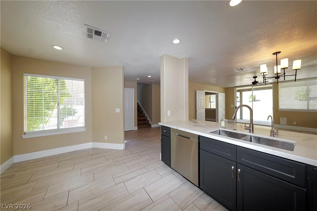 9213 Vosburgh, Las Vegas, NV 89117