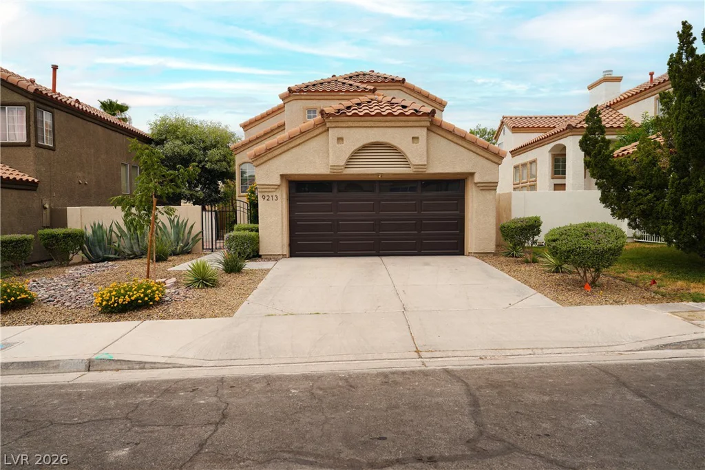 9213 Vosburgh, Las Vegas, NV 89117