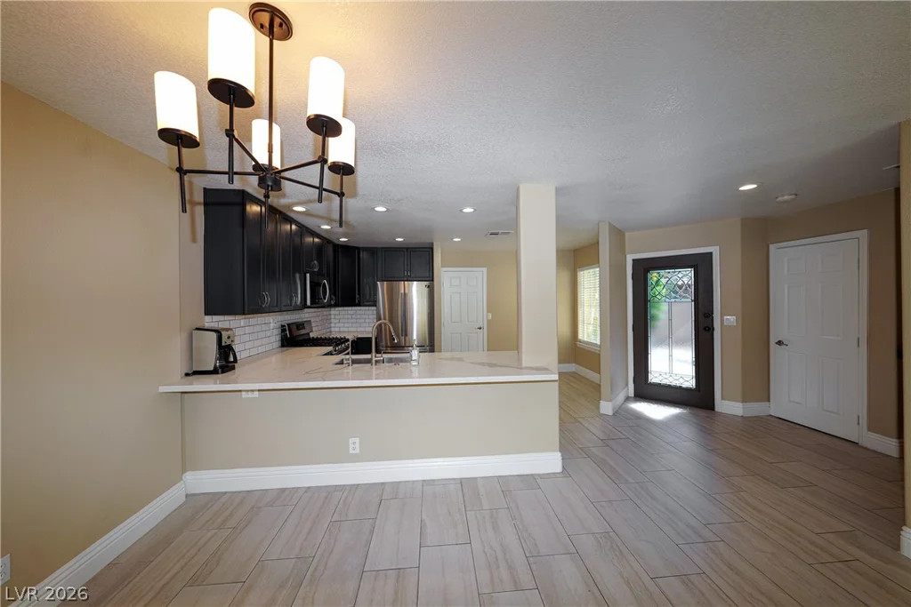 9213 Vosburgh, Las Vegas, NV 89117