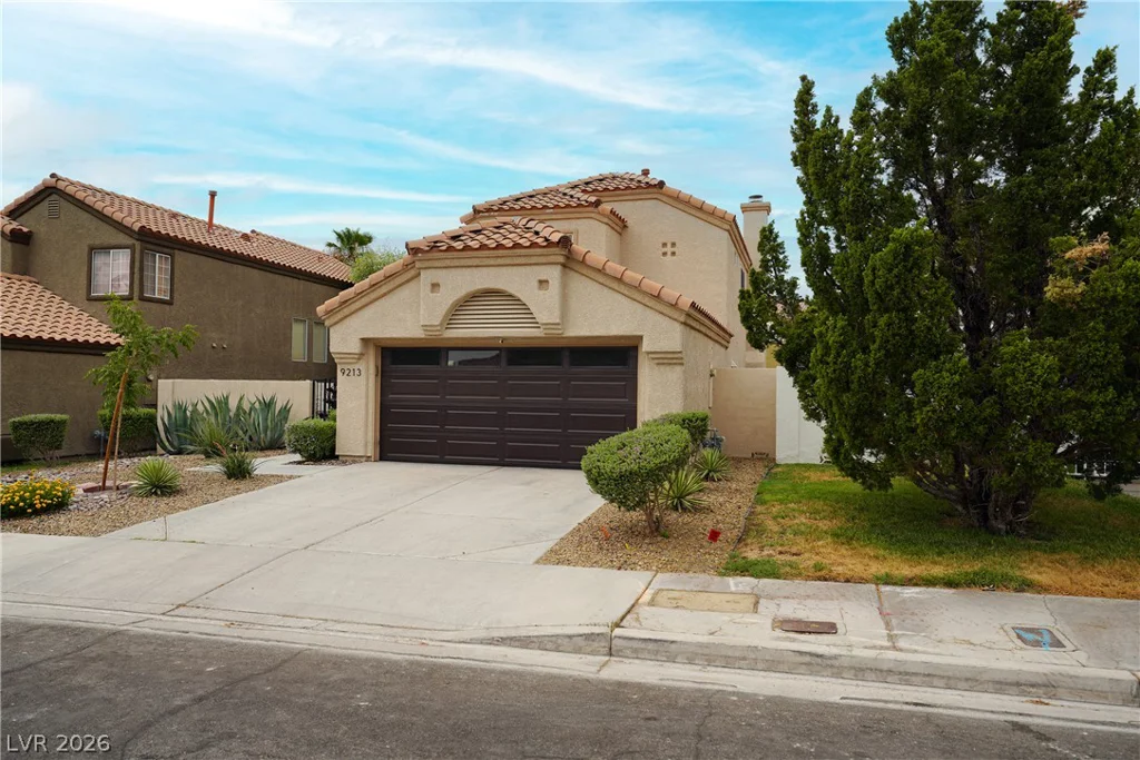 9213 Vosburgh, Las Vegas, NV 89117