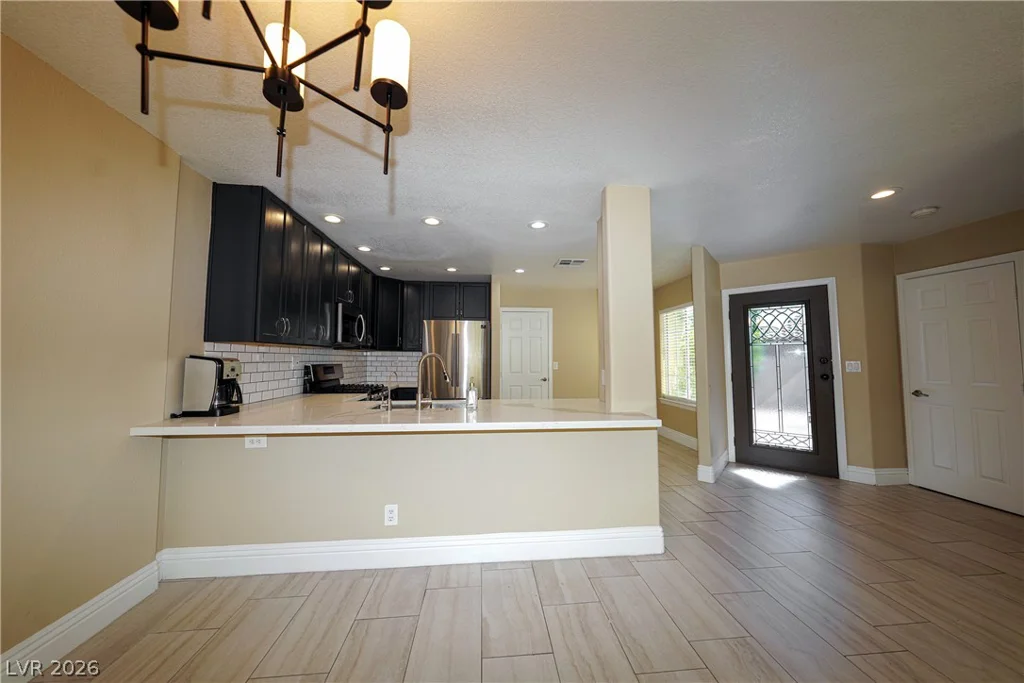 9213 Vosburgh, Las Vegas, NV 89117