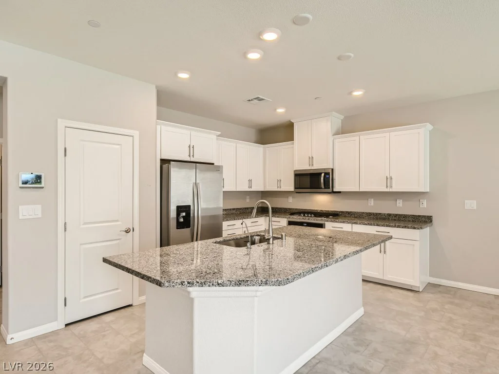 10748 Wild Poppy, Las Vegas, NV 89129