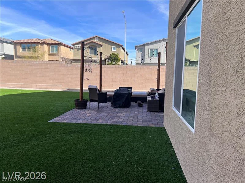 10748 Wild Poppy, Las Vegas, NV 89129