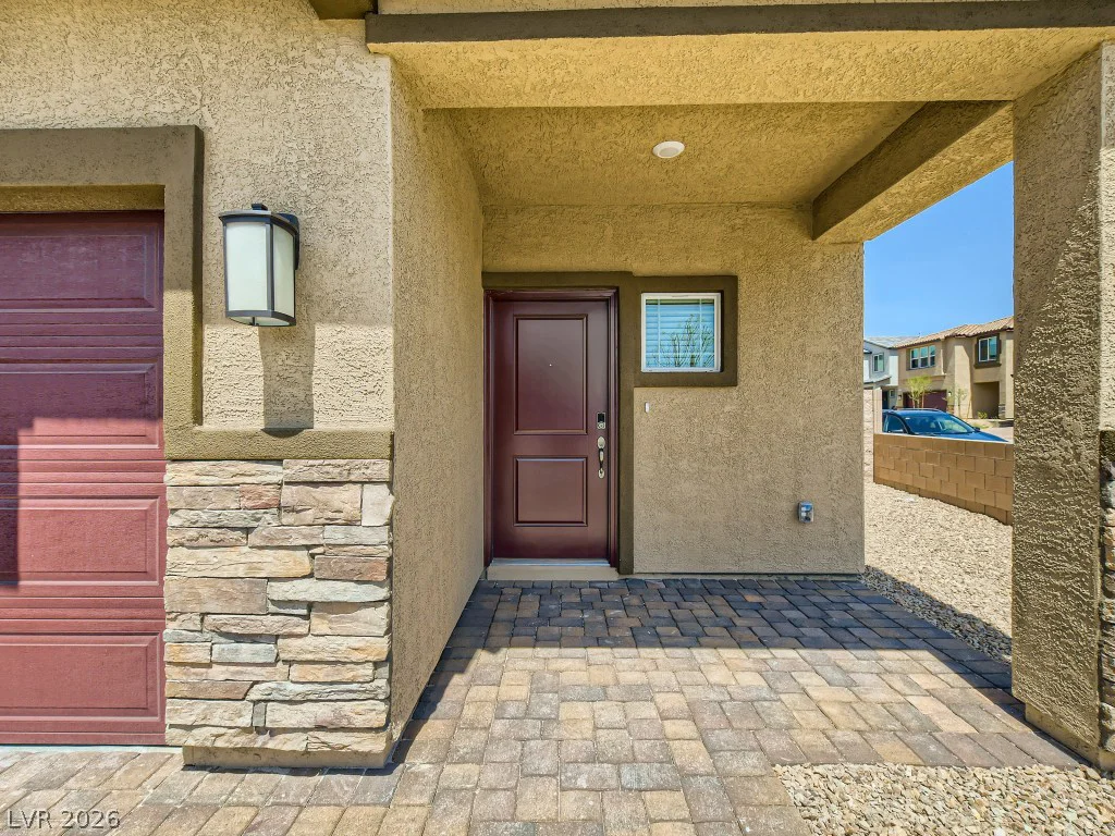 10748 Wild Poppy, Las Vegas, NV 89129