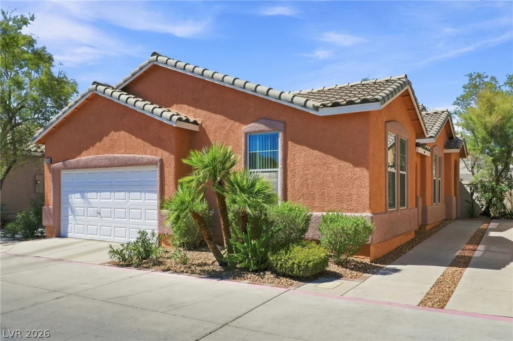 2528 Living Rock, Las Vegas, NV 89106