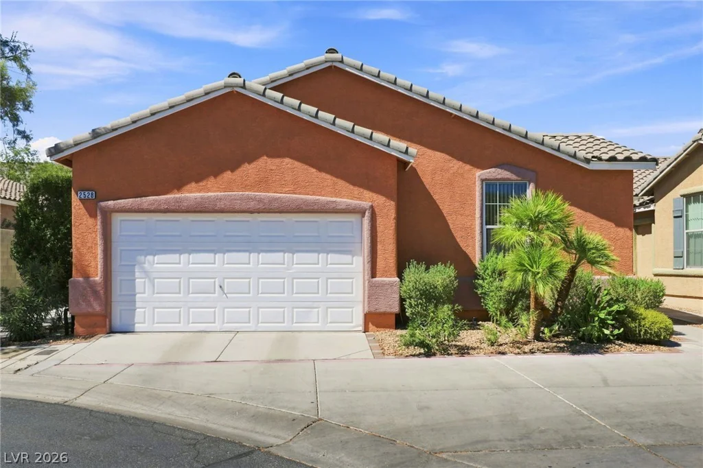 2528 Living Rock, Las Vegas, NV 89106