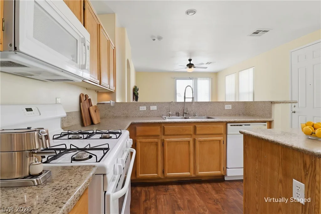 2528 Living Rock, Las Vegas, NV 89106