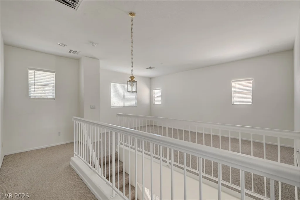 10369 Bent Willow, Las Vegas, NV 89129