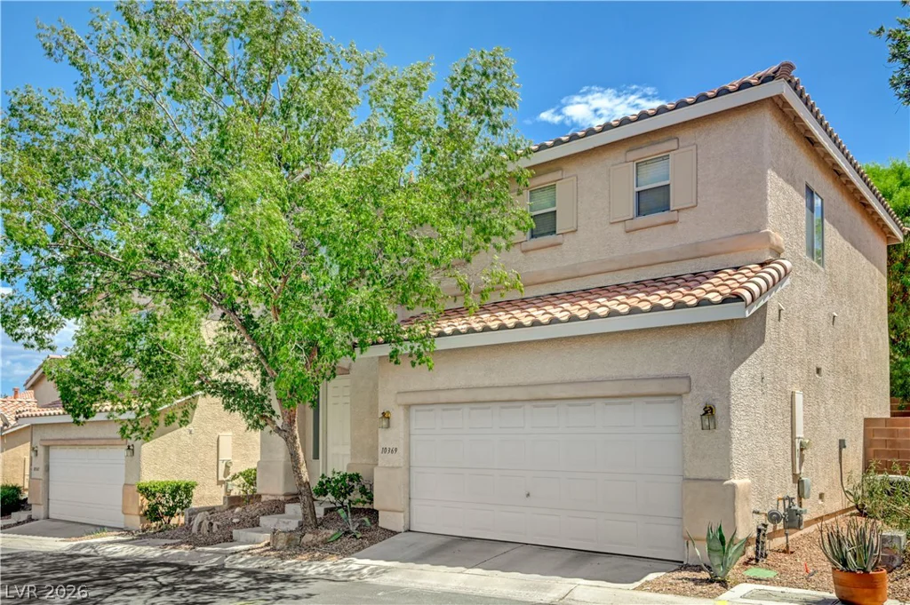 10369 Bent Willow, Las Vegas, NV 89129